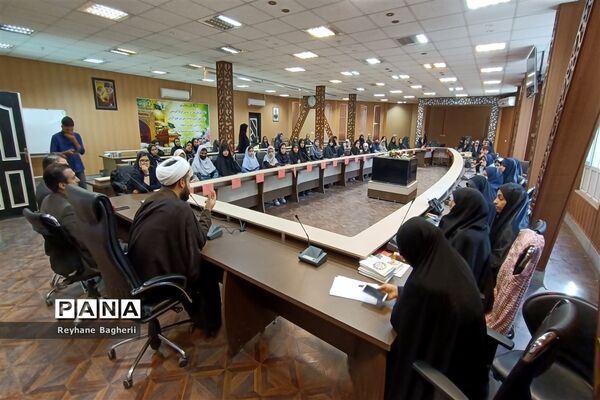 برگزاری جلسه رابطان مدارس ناحیه2 در کانون فارابی