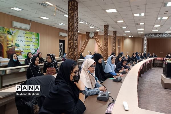 برگزاری جلسه رابطان مدارس ناحیه2 در کانون فارابی