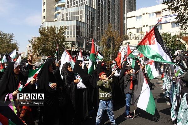 اجتماع بزرگ مادران و کودکان در حمایت از مردم فلسطین