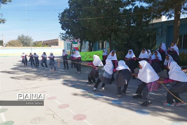 آغاز هفته تربیت بدنی درمدرسه حضرت زینب(س) شهرستان خاتم