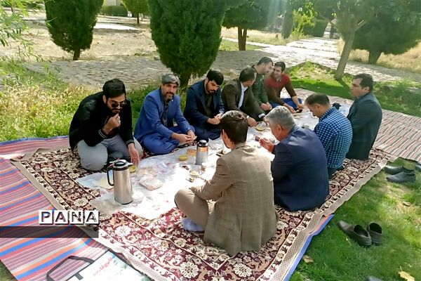 پیاده‌روی بزرگ دانش‌آموزی در شهر سورمق