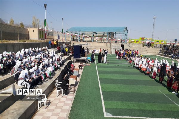 آیین افتتاحیه مسابقات ورزشی دانش‌آموزان شهرستان کلات(یادواره شهدای شهر چنار)طرح امیدستان۱۰۰