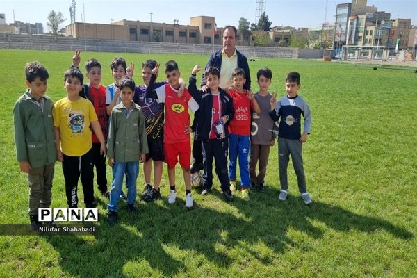 اردوی مثبت هشتادی‌ها دبستان غیر‌دولتی امیر محمد ملارد در مجموعه ورزشی شهید ثمری