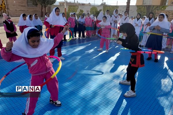 شور ونشاط در مدارس شهرستان آباده در هفته تربیت‌بدنی