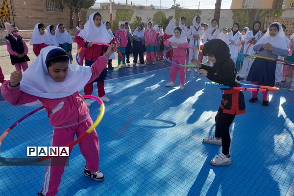 شور ونشاط در مدارس شهرستان آباده در هفته تربیت‌بدنی