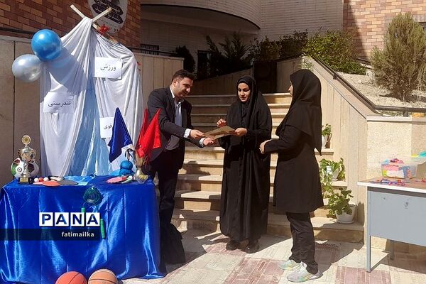 مراسم المپیاد ورزشی درون مدرسه‌ای در دبیرستان دخترانه شهید سردار سلیمانی شهرستان‌فیروزکوه