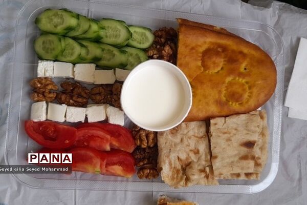 برگزاری جشنواره صبحانه سالم در دبستان شهید بهشتی یک قیامدشت