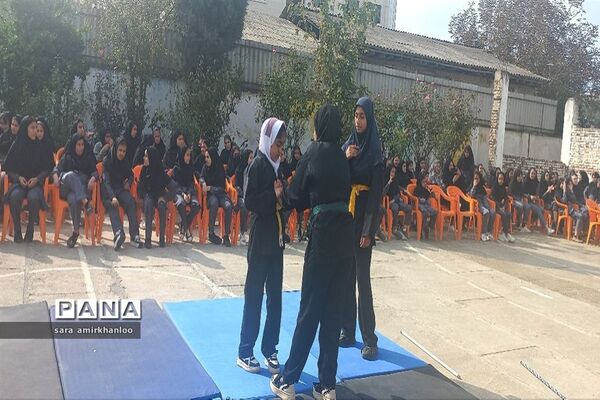 المپیاد ورزشی در دبیرستان عصمت گلوگاه