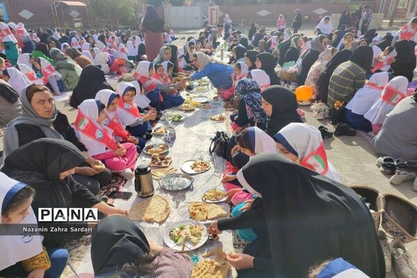 صبحانه سلامت با طعم خانواده در مدارس آباده
