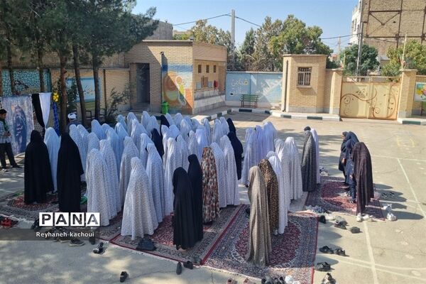 اجرای طرح نماز جماعت در دبیرستان دخترانه عدالت شهر جوادآباد