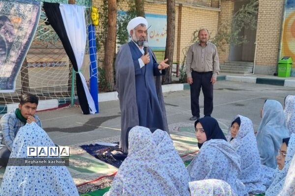 اجرای طرح نماز جماعت در دبیرستان دخترانه عدالت شهر جوادآباد