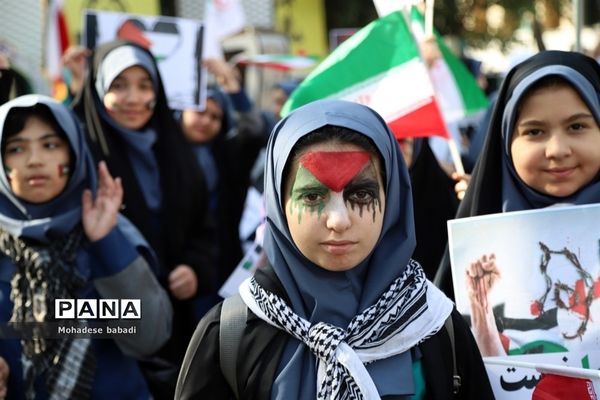 تجمع دانش‌آموزی منطقه ۲ در دفاع از مردم مظلوم و بی دفاع غزه