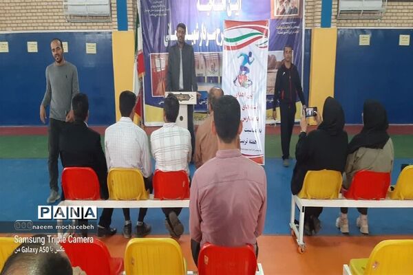 توزیع بسته های ورزشی بین مدارس شادگان همزمان با هفته تربیت بدنی