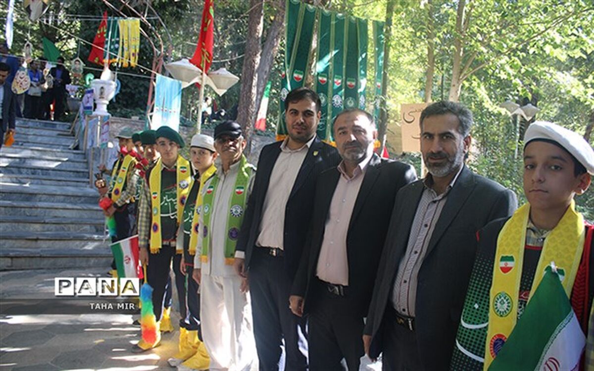 گزارشی از فعالیت های سازمان دانش‌آموزی در حاشیه اجلاسیه شهدای لرستان/فیلم