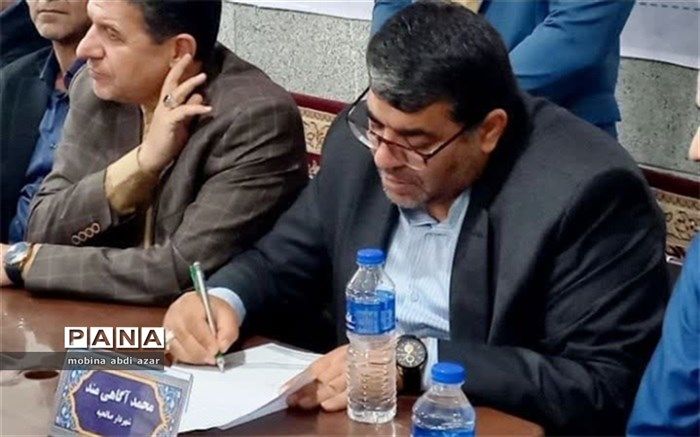 مسئولین باید در جهت رفع مشکلات مردم، پیگیر مسائل آنان باشند