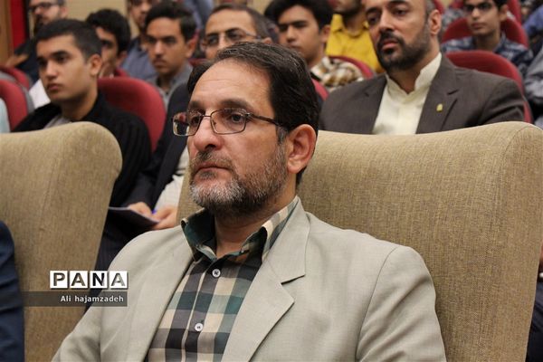 آیین اختتامیه و تقدیر از پسران برگزیده جشنوار‌ه‌های فرهنگی، هنری و قرآنی شهرستان‌های استان تهران