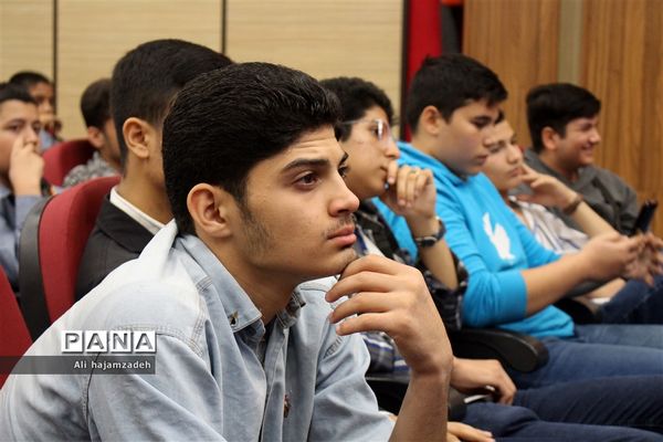 آیین اختتامیه و تقدیر از پسران برگزیده جشنوار‌ه‌های فرهنگی، هنری و قرآنی شهرستان‌های استان تهران