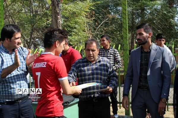 برگزاری مسابقه فوتبال بین مدارس شهر جوادآباد