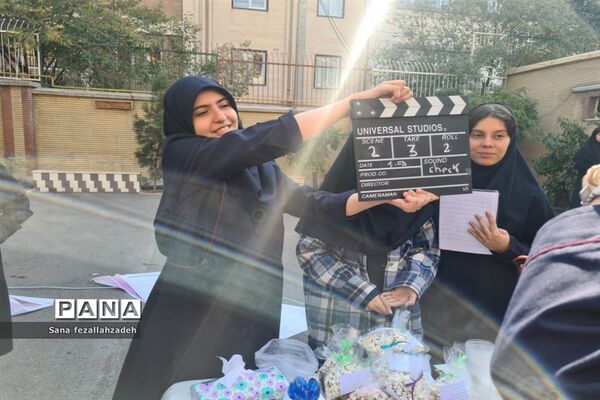 برگزاری جشنواره مدیریت هزینه درآمد در دبیرستان فرهنگ ۱۳