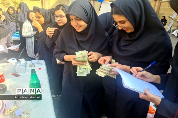 برگزاری جشنواره مدیریت هزینه درآمد در دبیرستان فرهنگ ۱۳