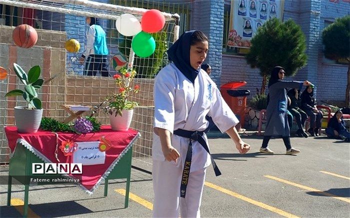 کسب مقام دوم کشوری رشته سوکیوکشین توسط دانش‌آموز رودهن/فیلم