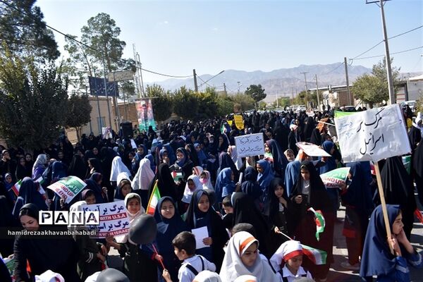 اجتماع مادران و دختران بهاباد یزد در حمایت از کودکان مظلوم غزه