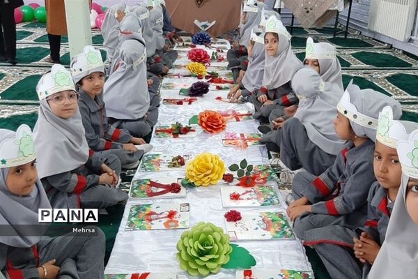 برگزاری جشن قرآن کلاس اولی‌های دبستان دخترانه فضیلت  کاشمر