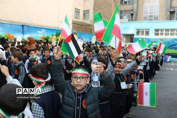حمایت دانش‌آموزان منطقه ۱۰ از کودکان غزه