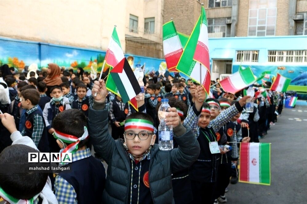 حمایت دانش‌آموزان منطقه ۱۰ از کودکان غزه