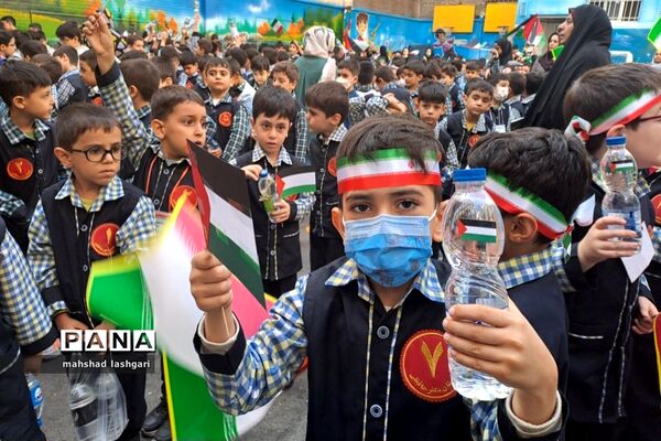 حمایت دانش‌آموزان منطقه ۱۰ از کودکان غزه