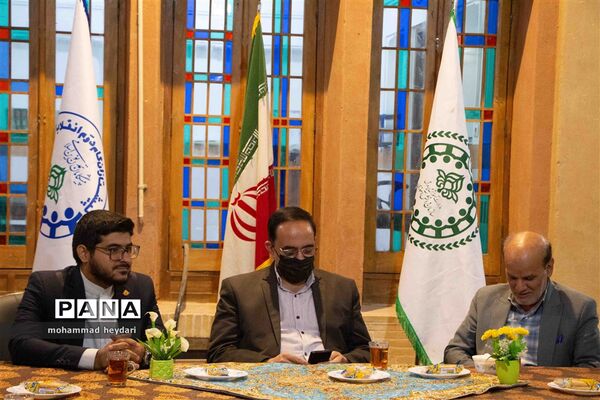 مراسم تودیع و معارفه معاونت‌ها و کارشناسان سازمان دانش‌آموزی استان یزد