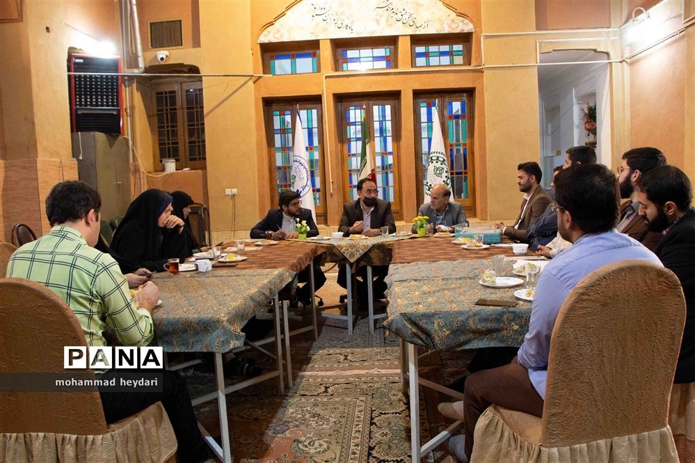 مراسم تودیع و معارفه معاونت‌ها و کارشناسان سازمان دانش‌آموزی استان یزد