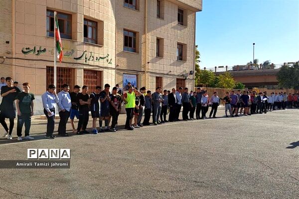 افتتاحیه المپیاد ورزشی در دبیرستان پسرانه معارف ۴ ناحیه ۳ شیراز