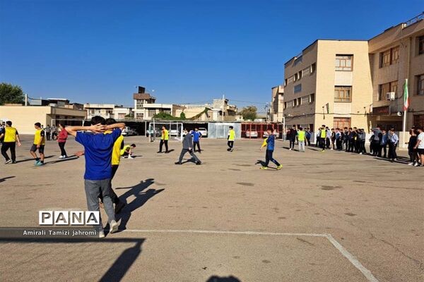افتتاحیه المپیاد ورزشی در دبیرستان پسرانه معارف ۴ ناحیه ۳ شیراز