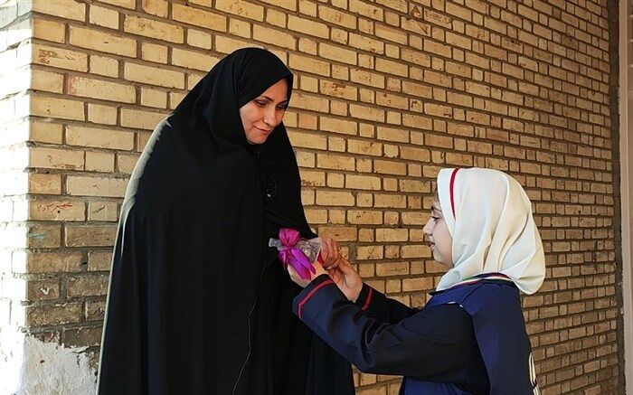 طرح «پاینده باد سلامت» در مدرسه بعثت۲ شهرستان شهریار کلید خورد/ فیلم