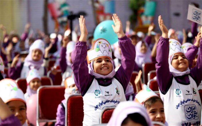 طرح ملی پیشگیری از پوسیدگی دندان دانش‌آموزان کشور آغاز شد