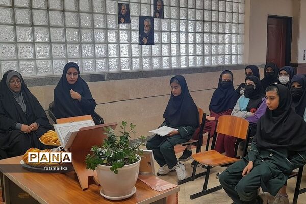 جشن میلاد امام حسن عسکری( ع) در دبیرستان دخترانه شهید سردار سلیمانی شهرستان فیروزکوه