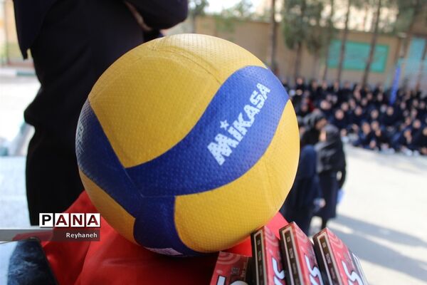 مسابقات ورزشی به‌مناسبت گرامیداشت هفته تربیت‌بدنی در آموزشگاه عدالت شهر جوادآباد