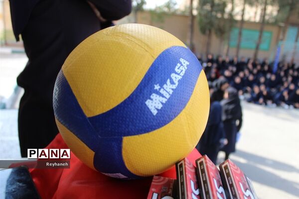 مسابقات ورزشی به‌مناسبت گرامیداشت هفته تربیت‌بدنی در آموزشگاه عدالت شهر جوادآباد