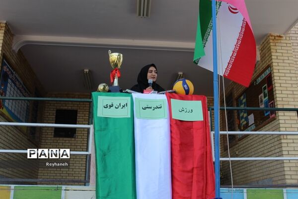 مسابقات ورزشی به‌مناسبت گرامیداشت هفته تربیت‌بدنی در آموزشگاه عدالت شهر جوادآباد