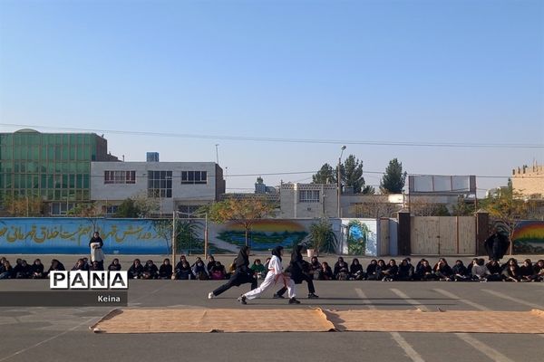 گرامیداشت هفته تربیت‌بدنی در دبیرستان الزهرا(س) و فرهنگ مرحوم فخرایی