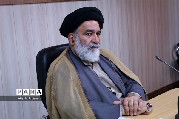 نشست  هماهنگی‌ اجرایی مراسم یوم الله ۱۳ آبان در اداره‌کل آموزش و پرورش شهر تهران