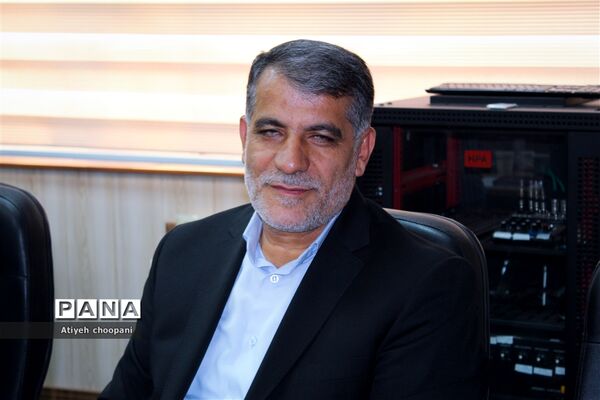 نشست  هماهنگی‌ اجرایی مراسم یوم الله ۱۳ آبان در اداره‌کل آموزش و پرورش شهر تهران
