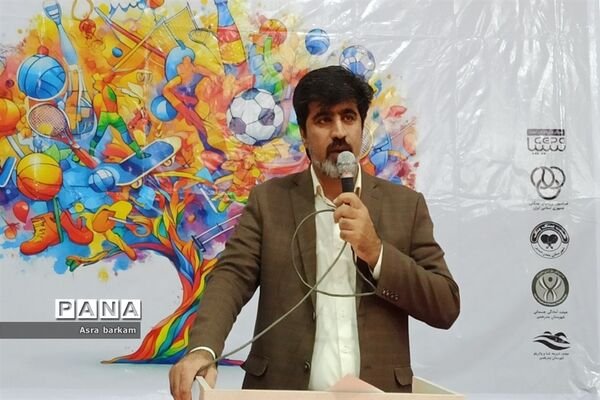 تجلیل از ورزشکاران برتر مسابقات ورزشی بندرخمیر