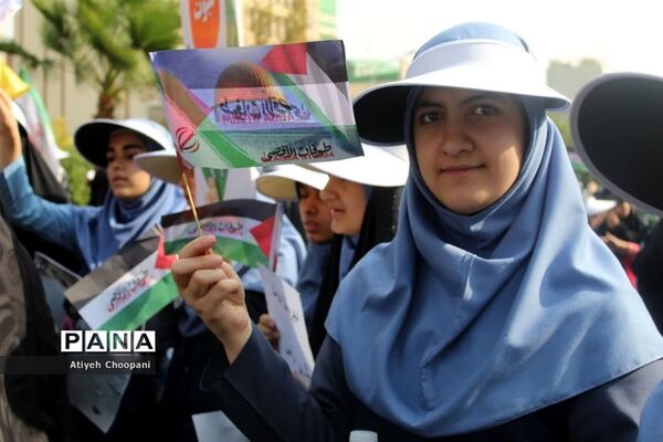 تجمع ۲۰ هزار نفری دانش‌آموزان شهر تهران در محکومیت رژیم صهیونیستی