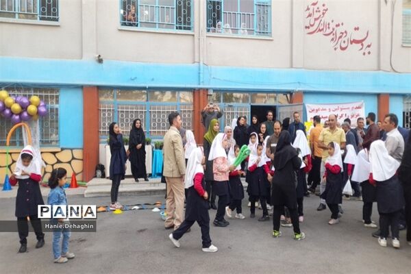 اردوی درون مدرسه‌ای پدر و دختری در مدرسه بنت‌الهدی پاکدشت