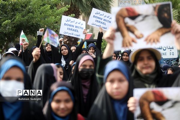 اجتماع دانش‌آموزان درحمایت از کودکان غزه