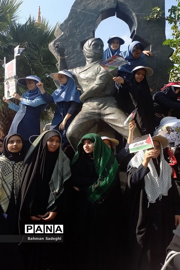 اجتماع دانش‌آموزان درحمایت از کودکان غزه