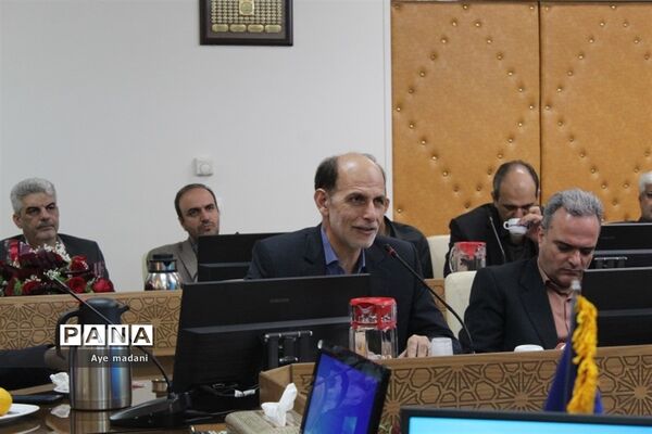 آیین تجلیل از برترین‌های کنکور و سمپاد در کمیته امداد امام خمینی (ره)