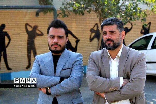 آیین نواختن زنگ پدافند غیرعامل در مدرسه موفقیان یک شهرستان بهارستان
